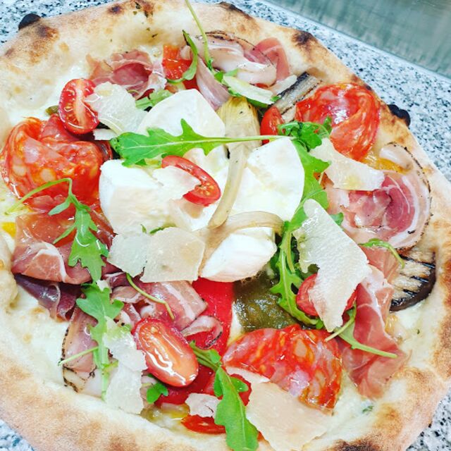 Pizza Antipasti (Suggestion)