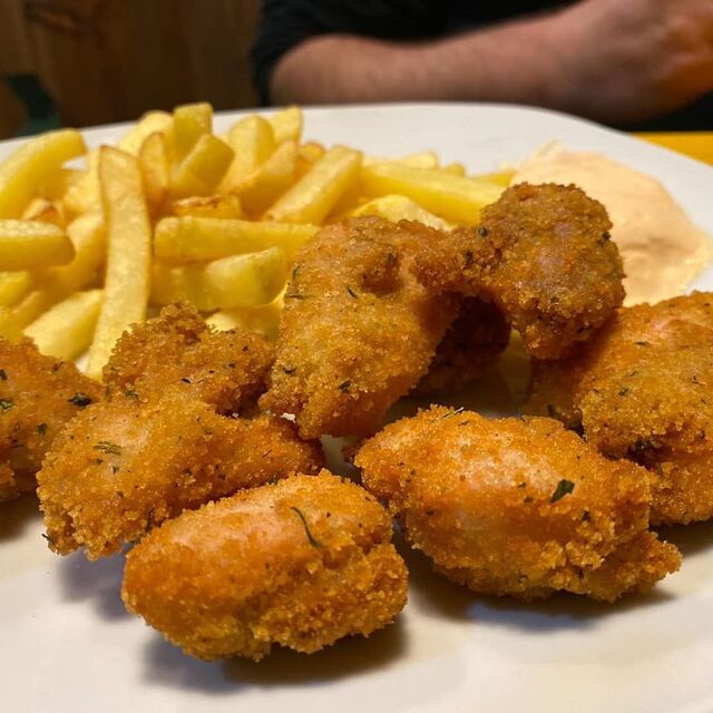 Apostamos por lo casero siempre. Y aquí os presentamos nuestro Pollo Joseka, con una cobertura crujiente.