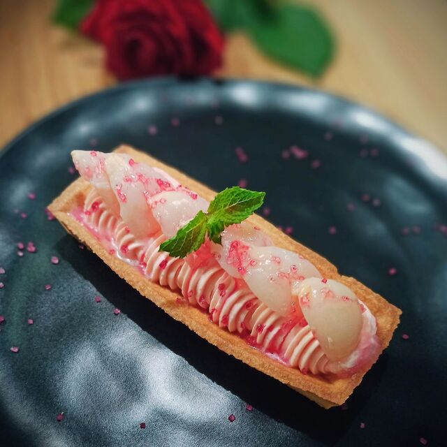 Tartelette crème de rose et litchis
