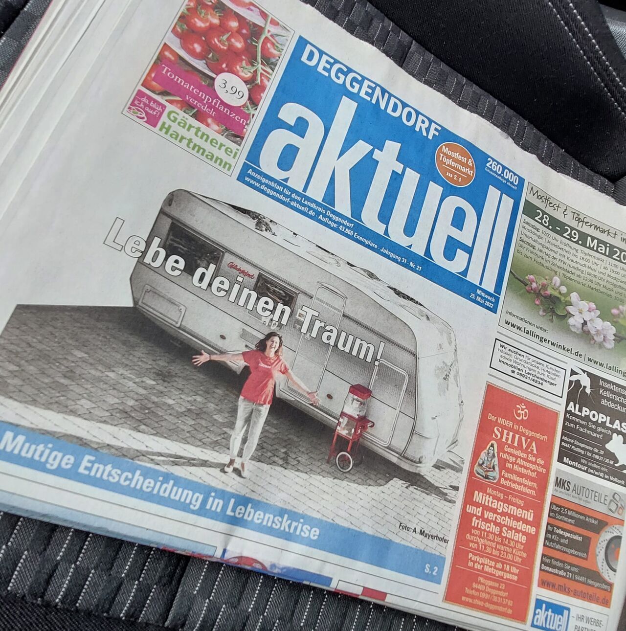 Titelseite DEG aktuell Mai 2022