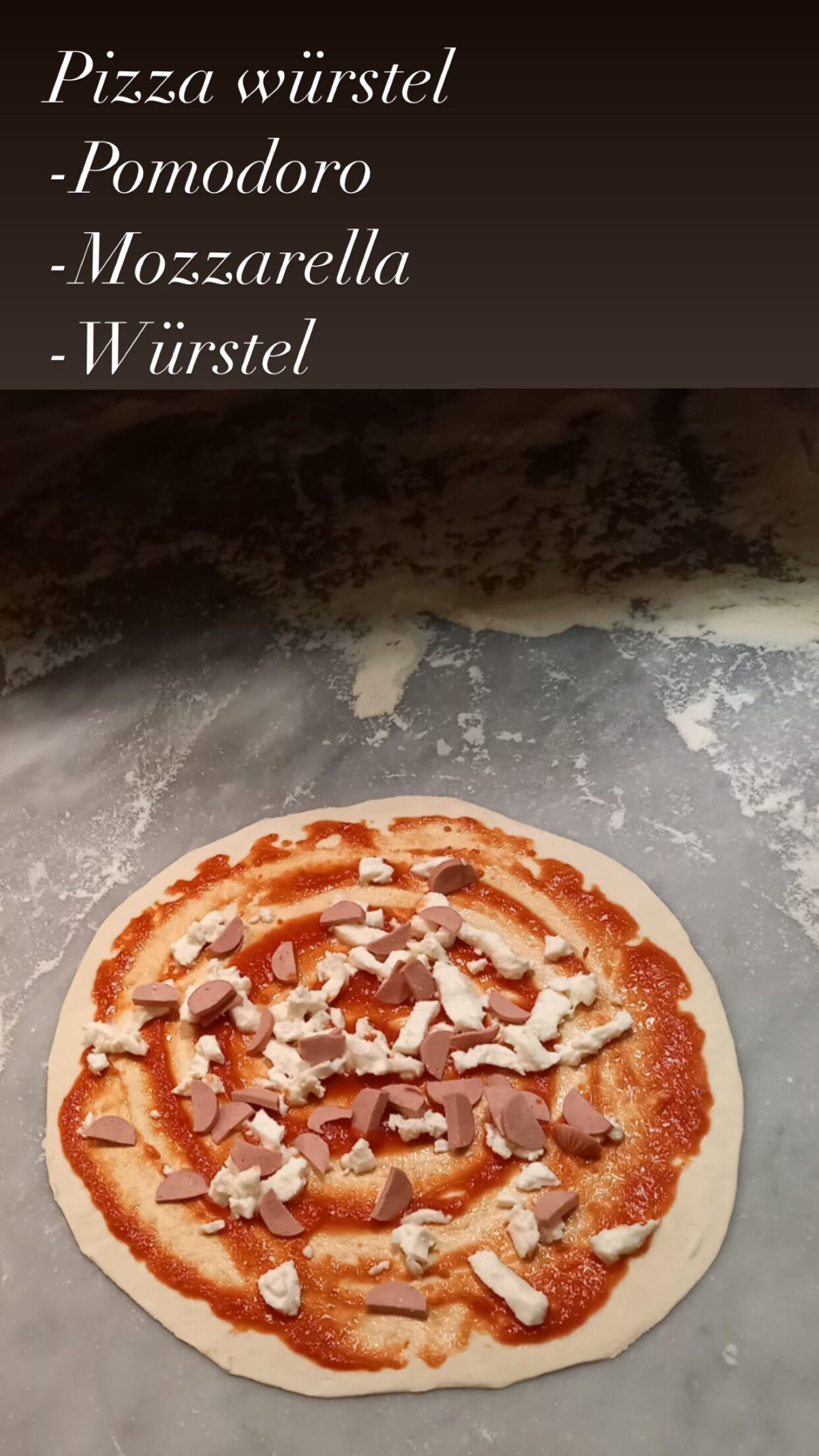 PIZZA WÜRSTEL 