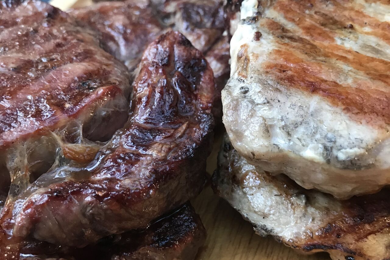 Genießen Sie bei uns zartes Fleisch von höchster Qualität...