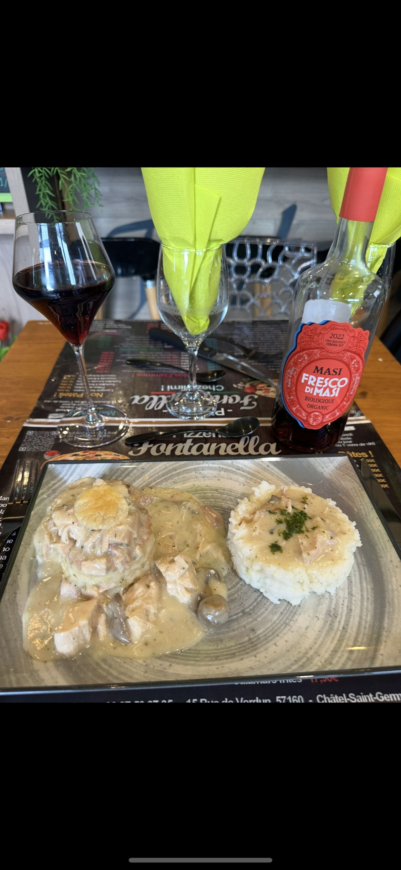 Bouchée, à la reine, Maison, accompagné de riz