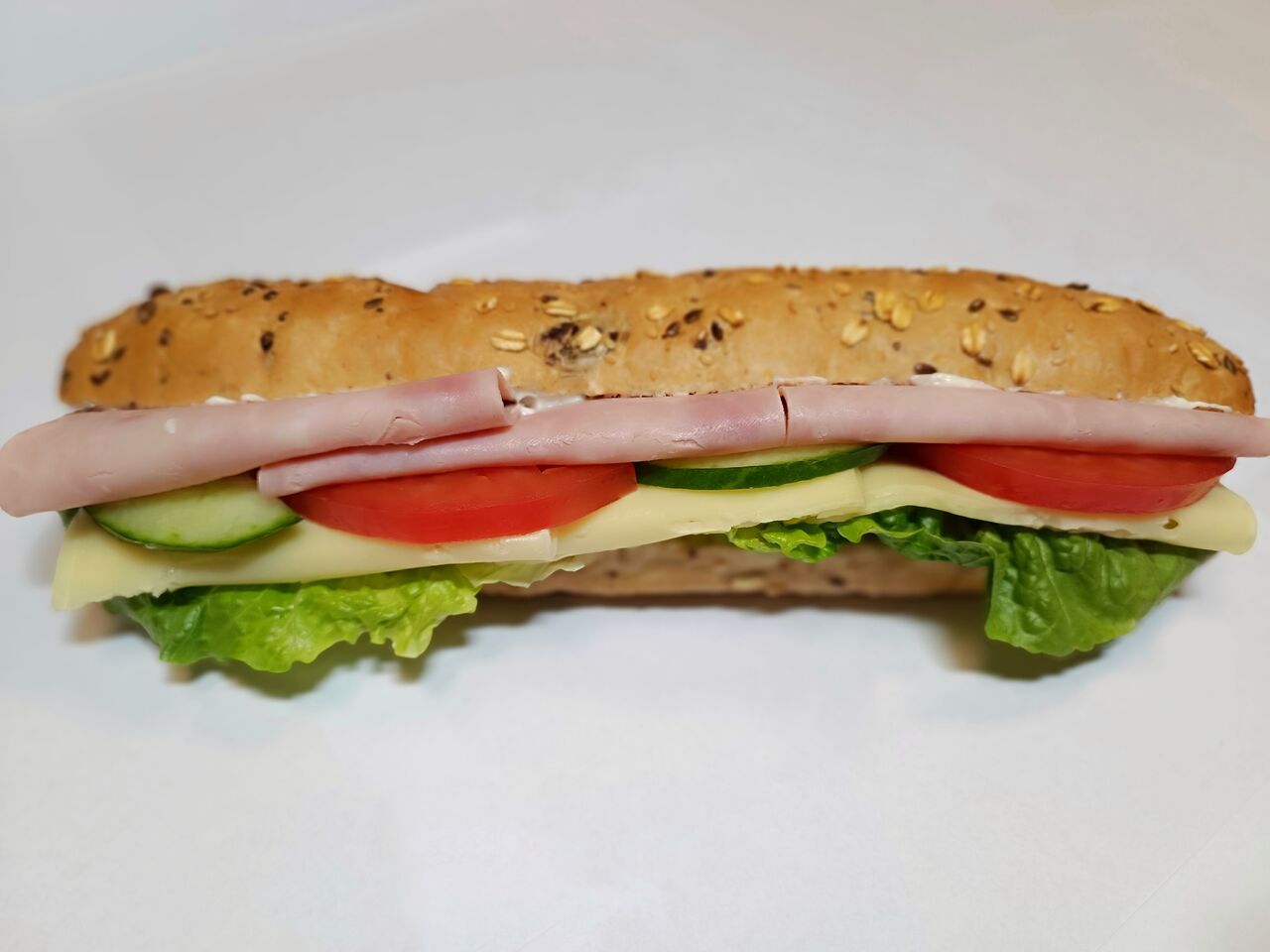 cereální bageta se šunkou a sýrem