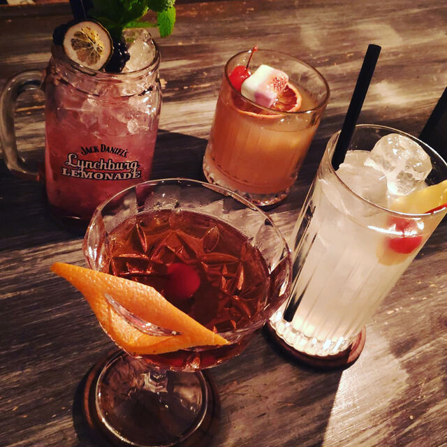 un cocktail in compagnia