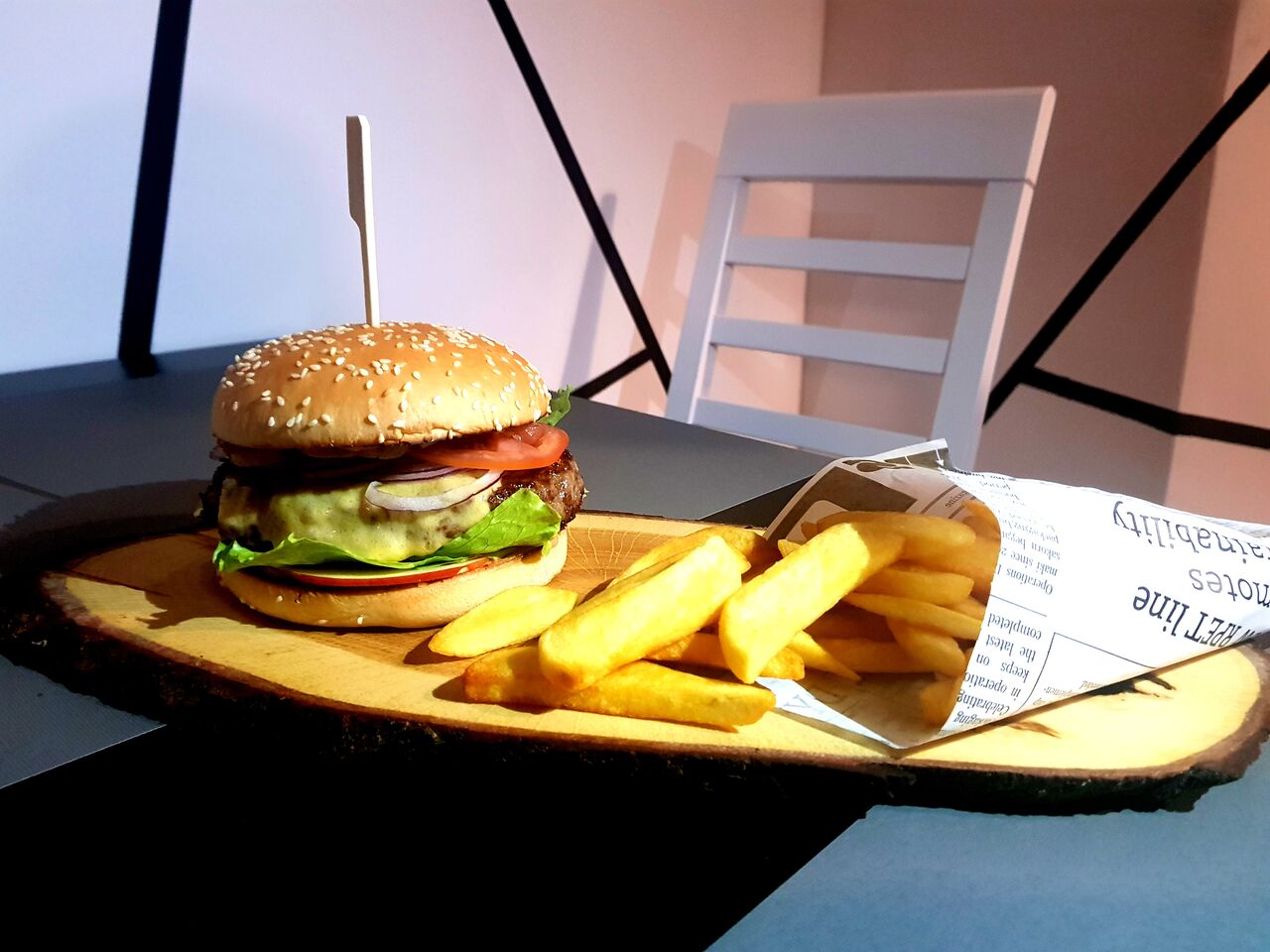 Burger 100% wołowina.