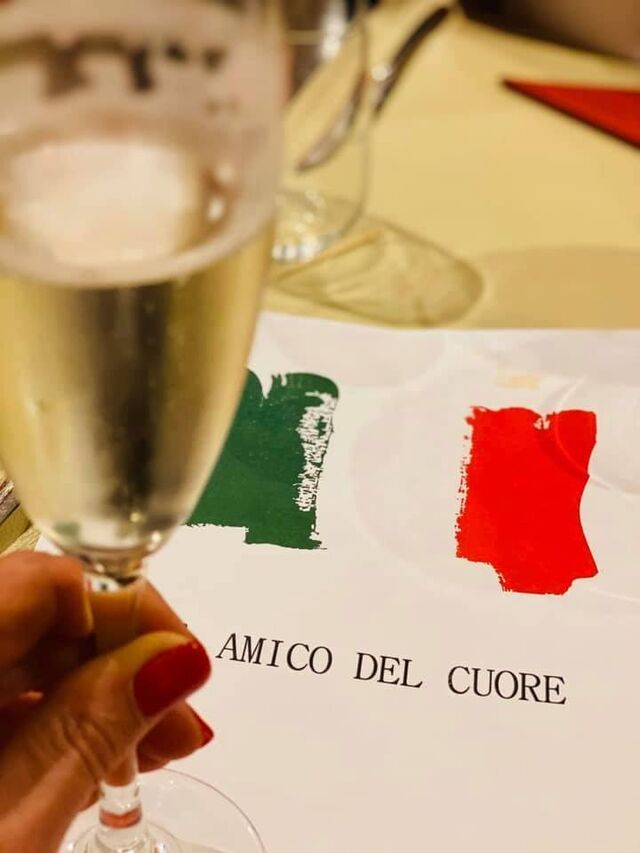 L'amico del cuero
= hartsvriend(in)