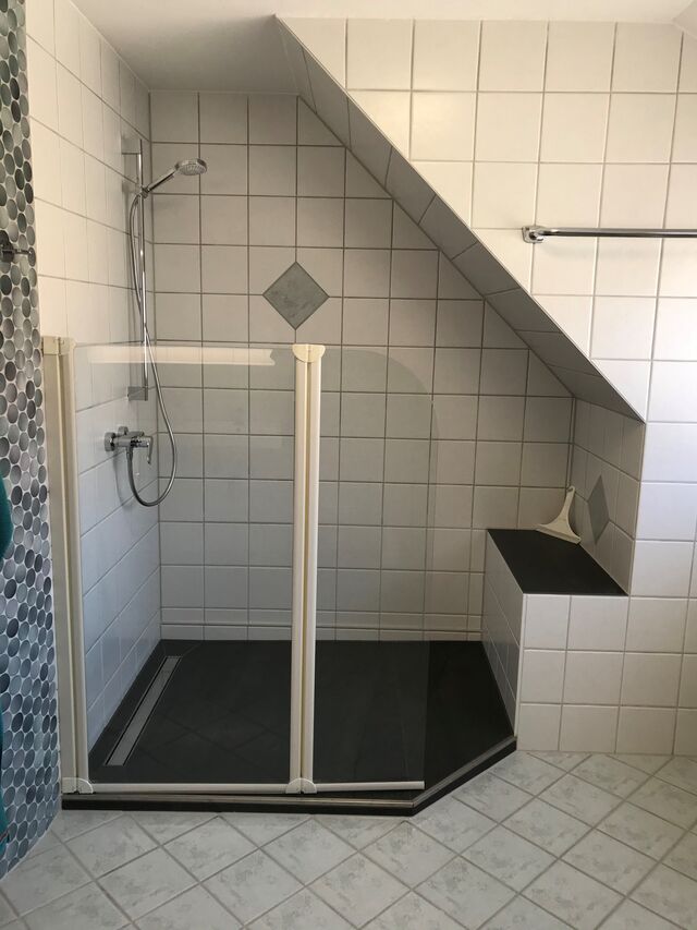 Dusche vom Tageslicht-Bad