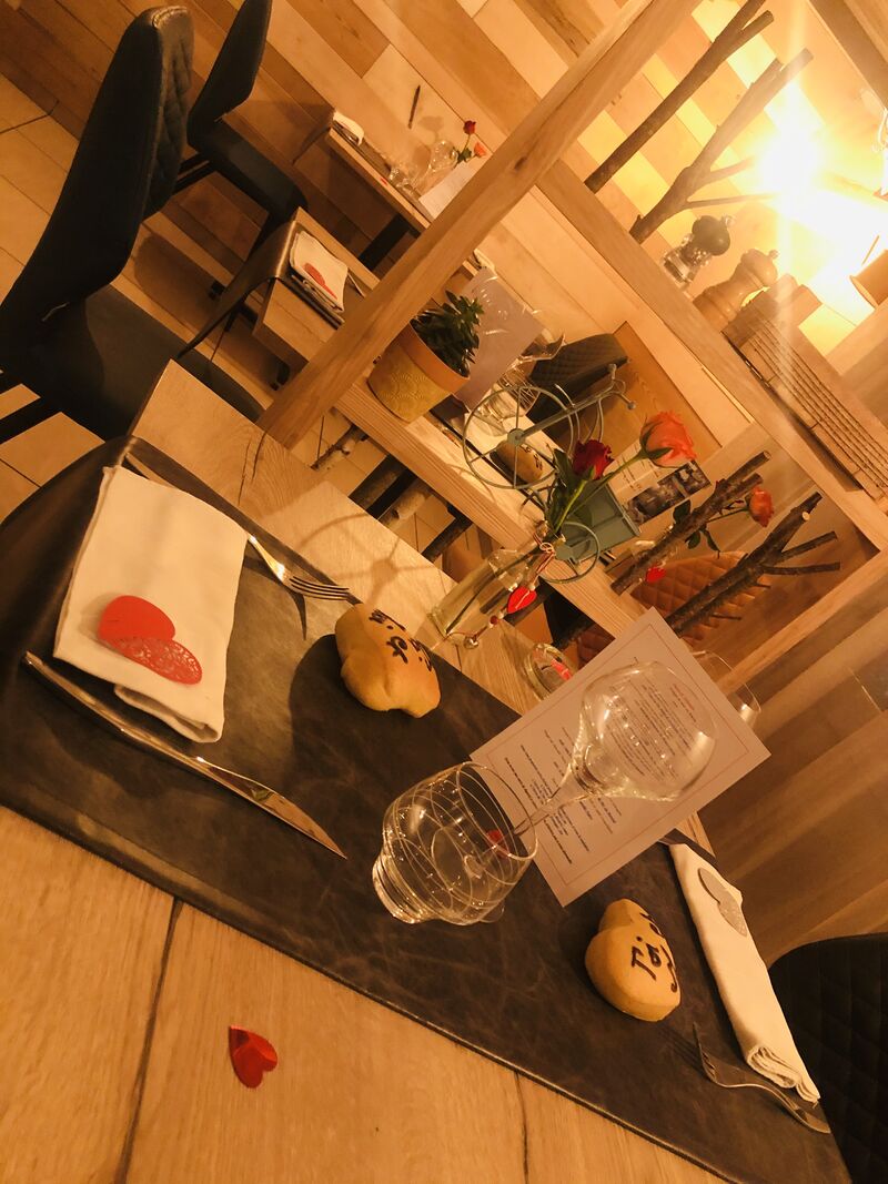 Salle principale rénovée et climatisée 2019