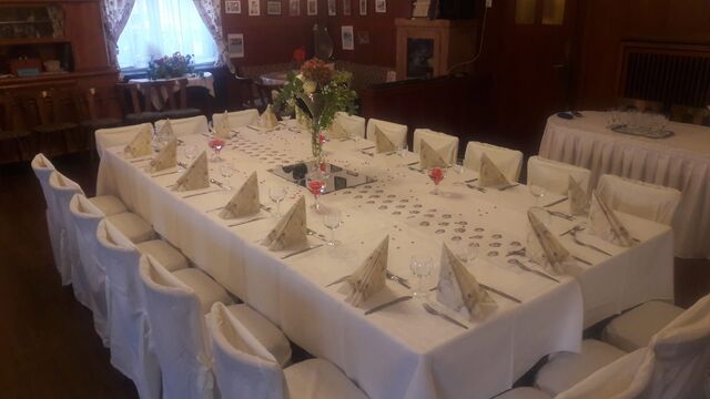 Beispiel: Tischgestaltung für Ihr Fest