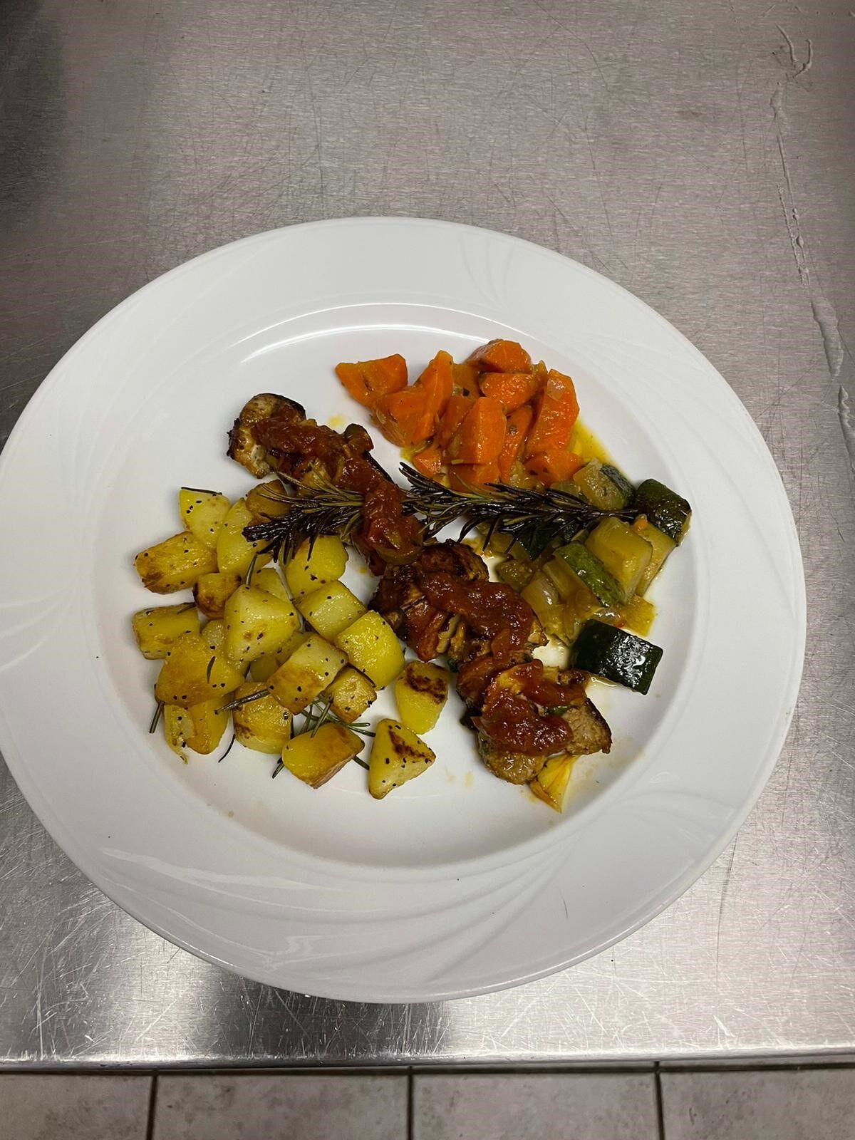 pikanter Schweinefilet -Chorizzo-Spieß vom Grill