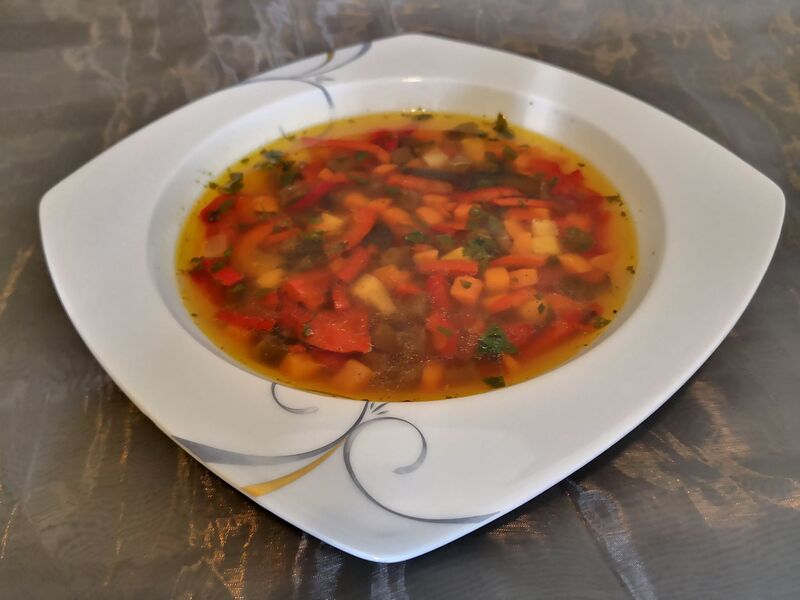 Zupa z czerwonych warzyw