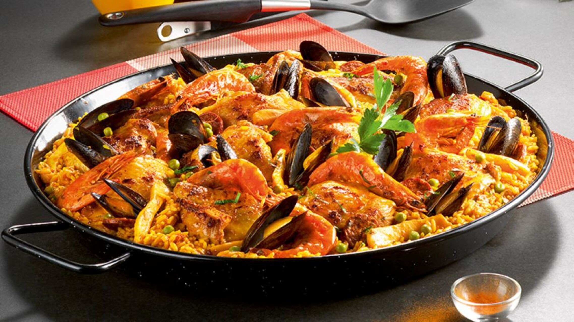 PAELLA VALENCIANE