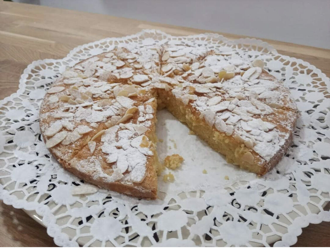 Tarta de almendras casera... Mmmmm...!! Apta para intolerantes al trigo y a la lactosa!!!