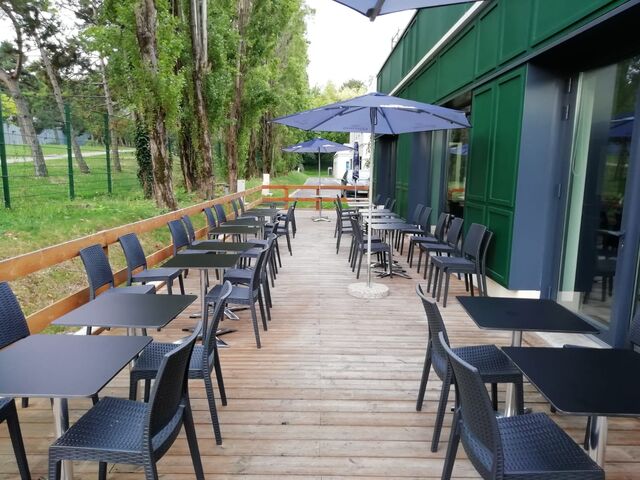 Terrasse ensoleillée 