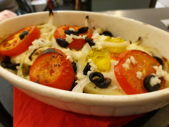 Überbackener Schafskäse 