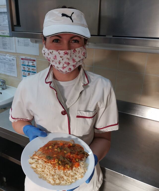 Naravni odrezak u sotiranom povrću s rižom