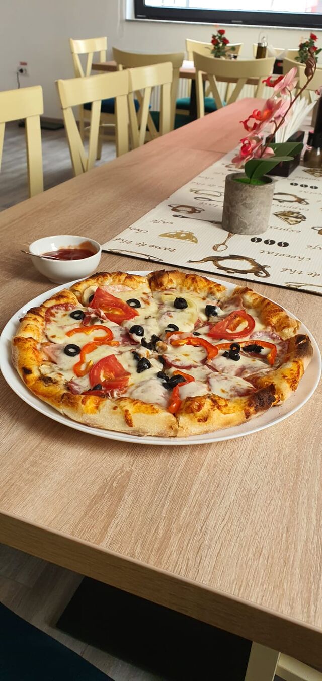 Pizza La Taifas