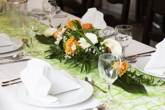 Stillvolle Tischdekorationen - nehmen Sie Platz, wir kümmern uns um die Details.