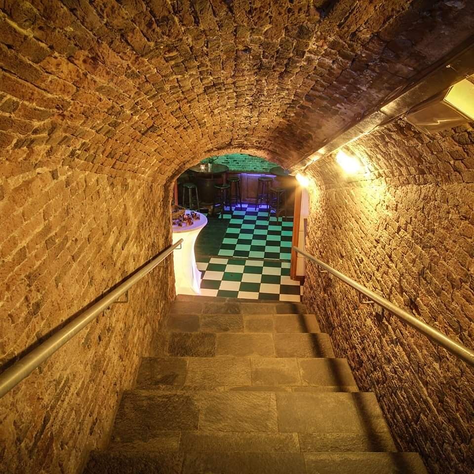 Entree Old Cave