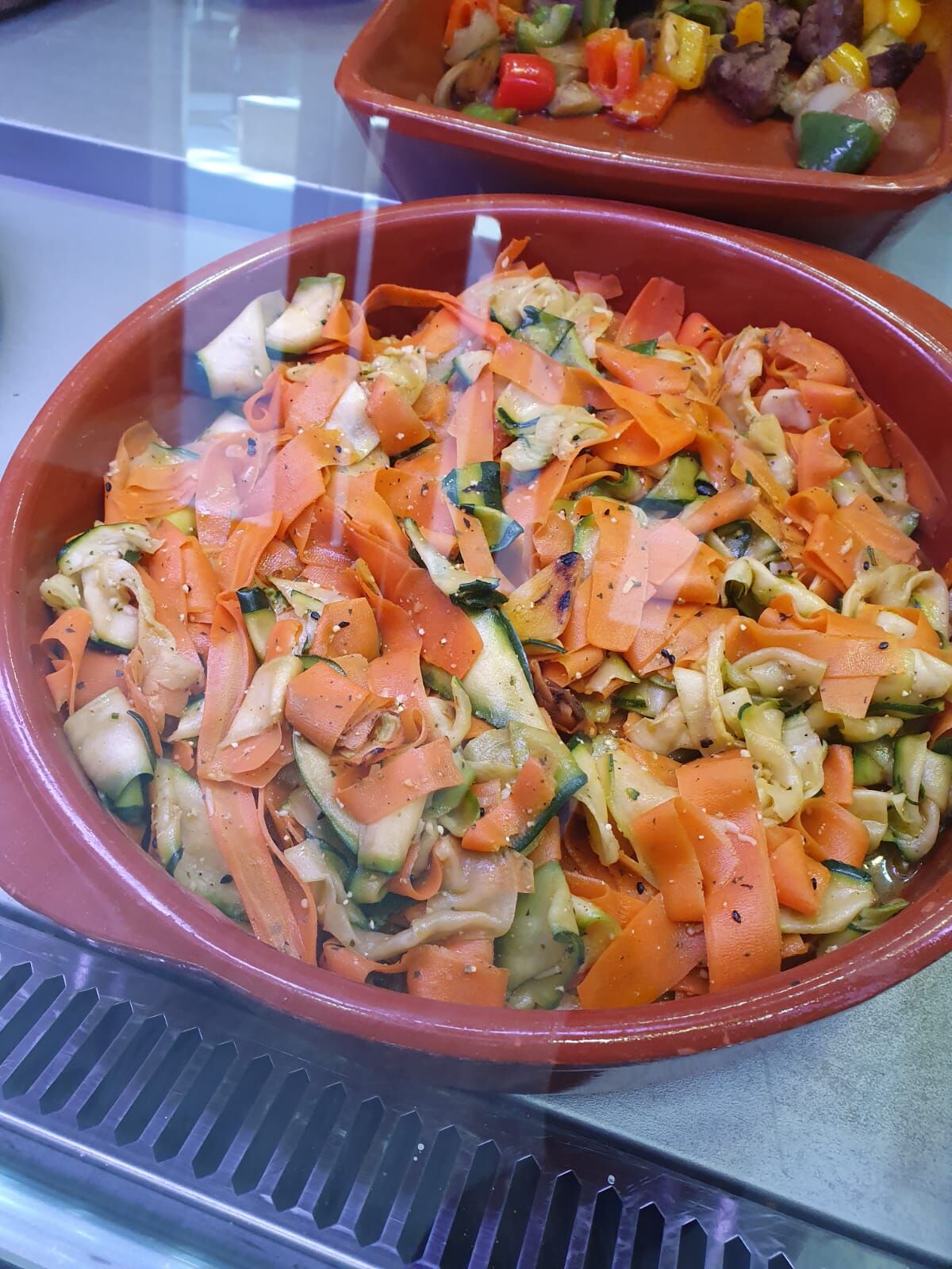 Fettucini de zanahoria y calabacín al Pesto