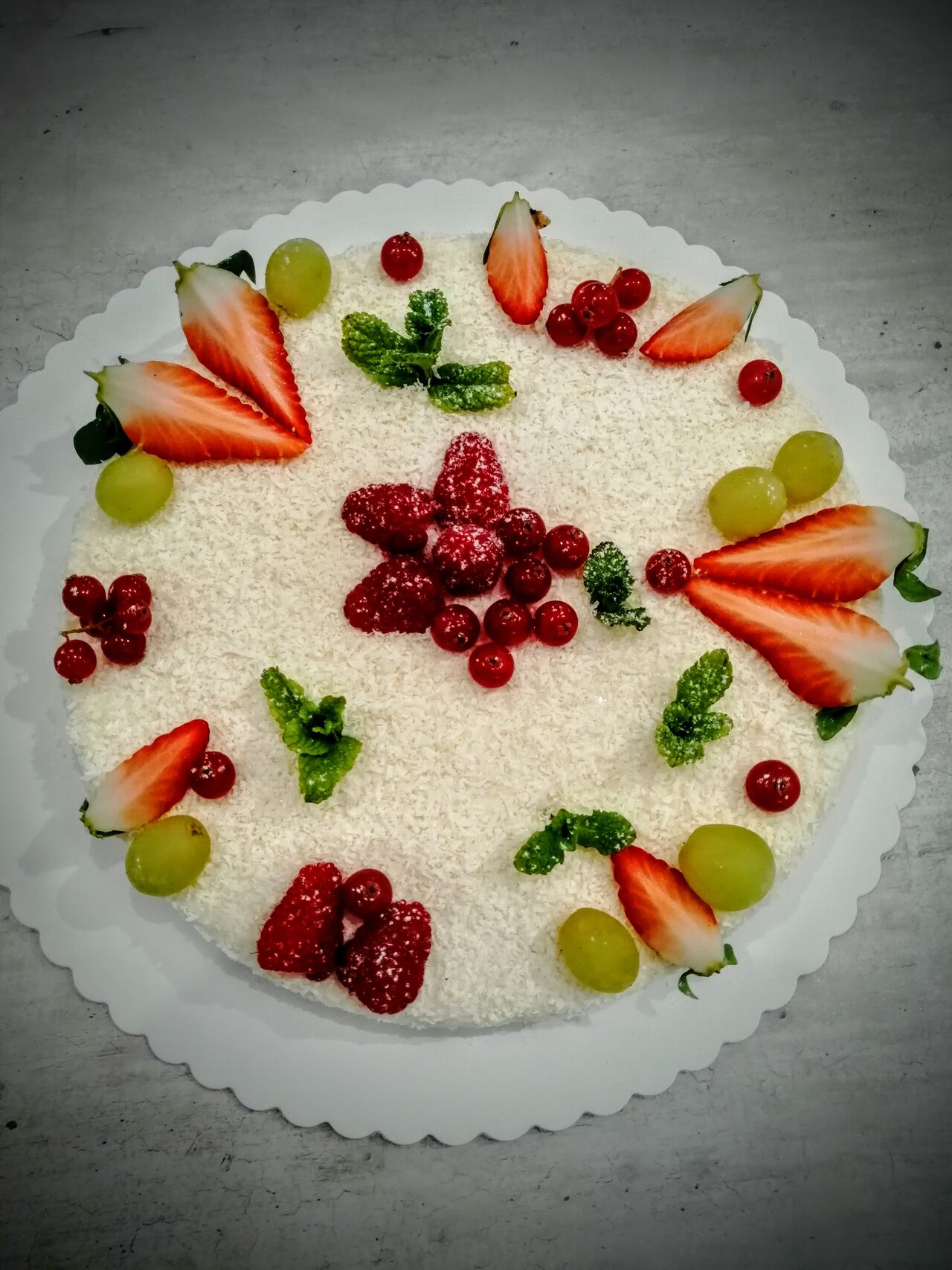 Limetový cheesecake sypaný bílou čokoládou (bezlepkový)