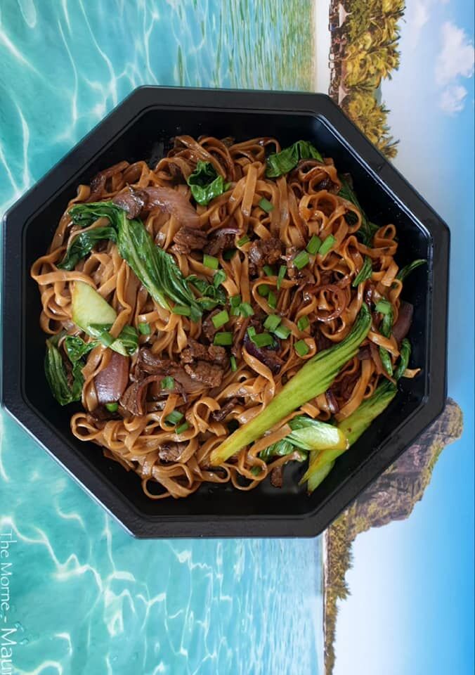 Nouilles sautées au boeuf, pak choi 