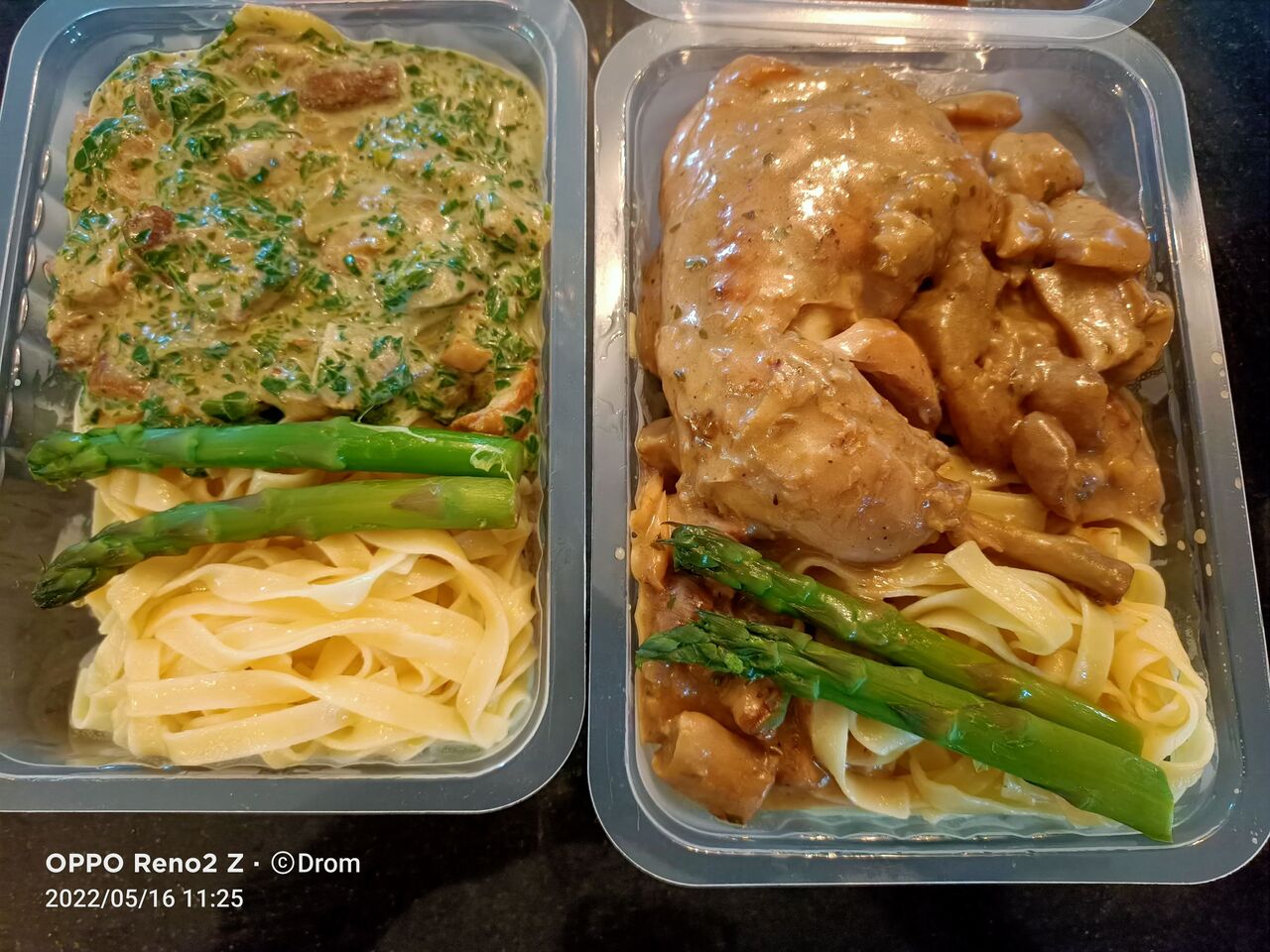 plat à empoter et livré à domicile
poulet aux cèpes