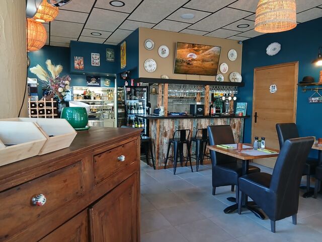Le Bar