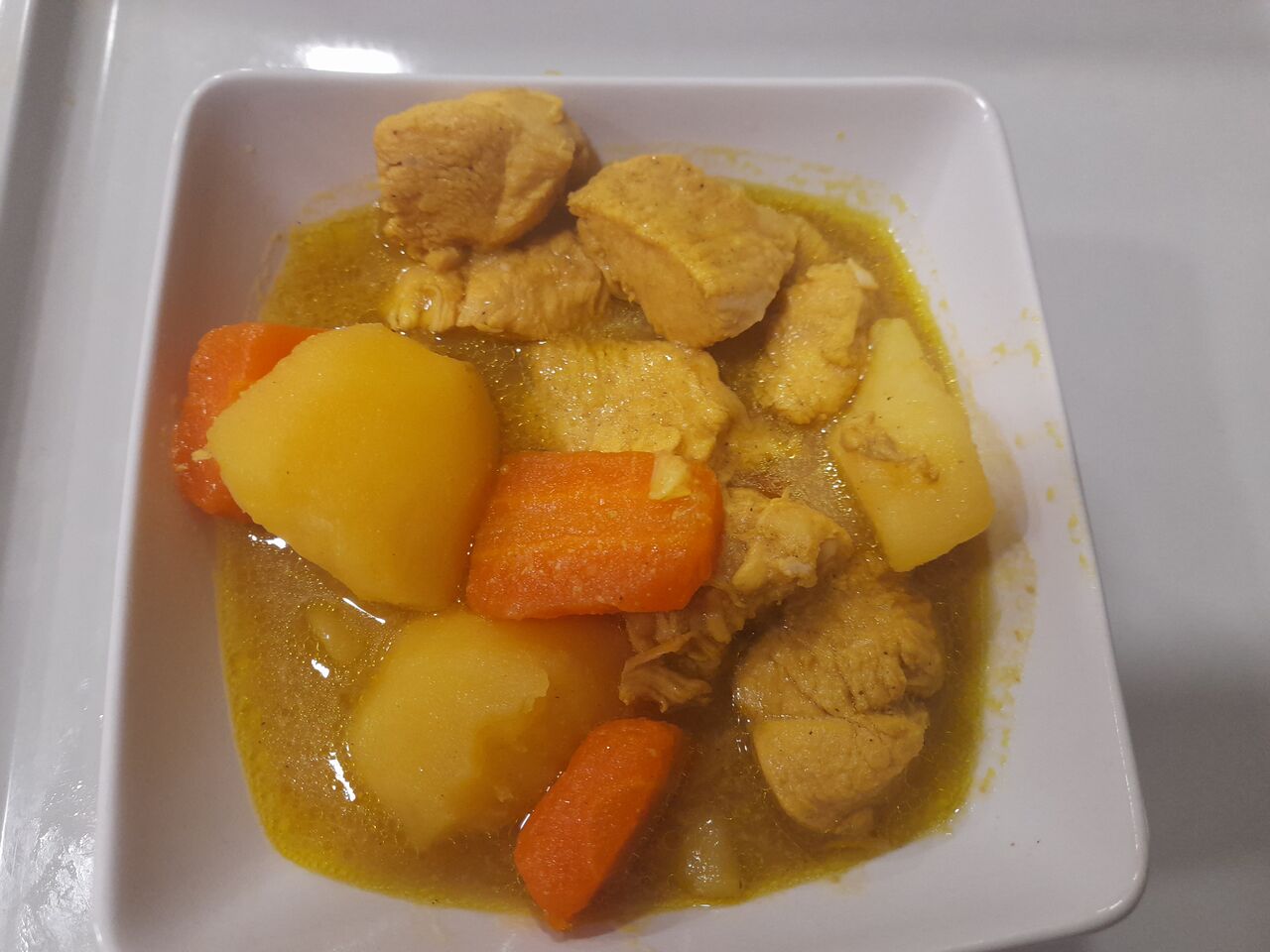 CA RI GA Poulet au curry