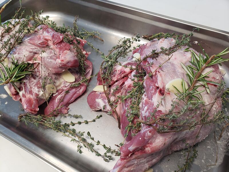 agneau de provence confit aux herbes