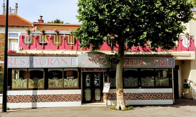 Devanture du restaurant pizzeria la taverna d'umberto à Champigny sur Marne