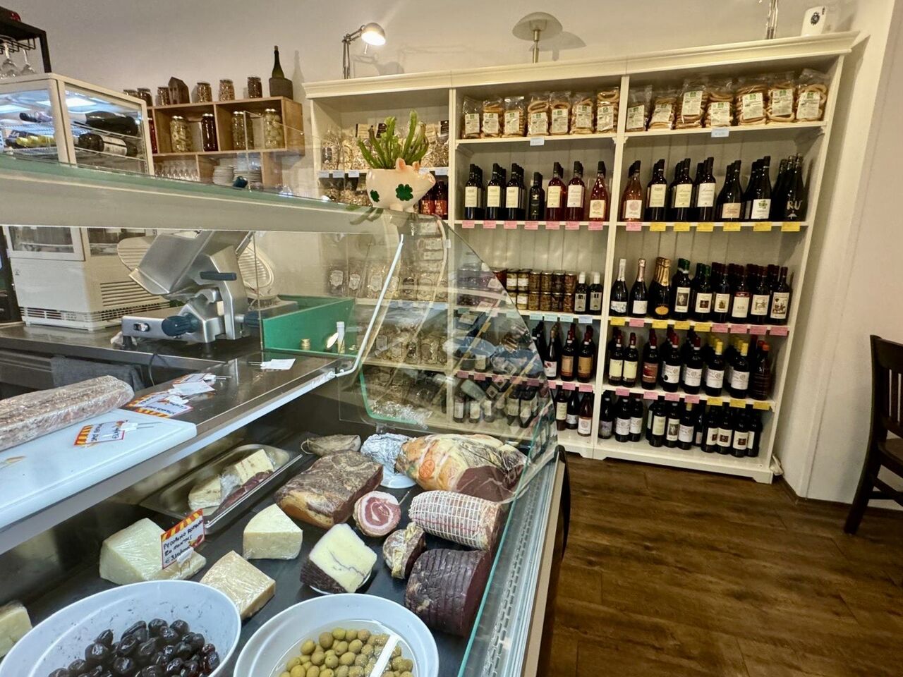 Wine shop