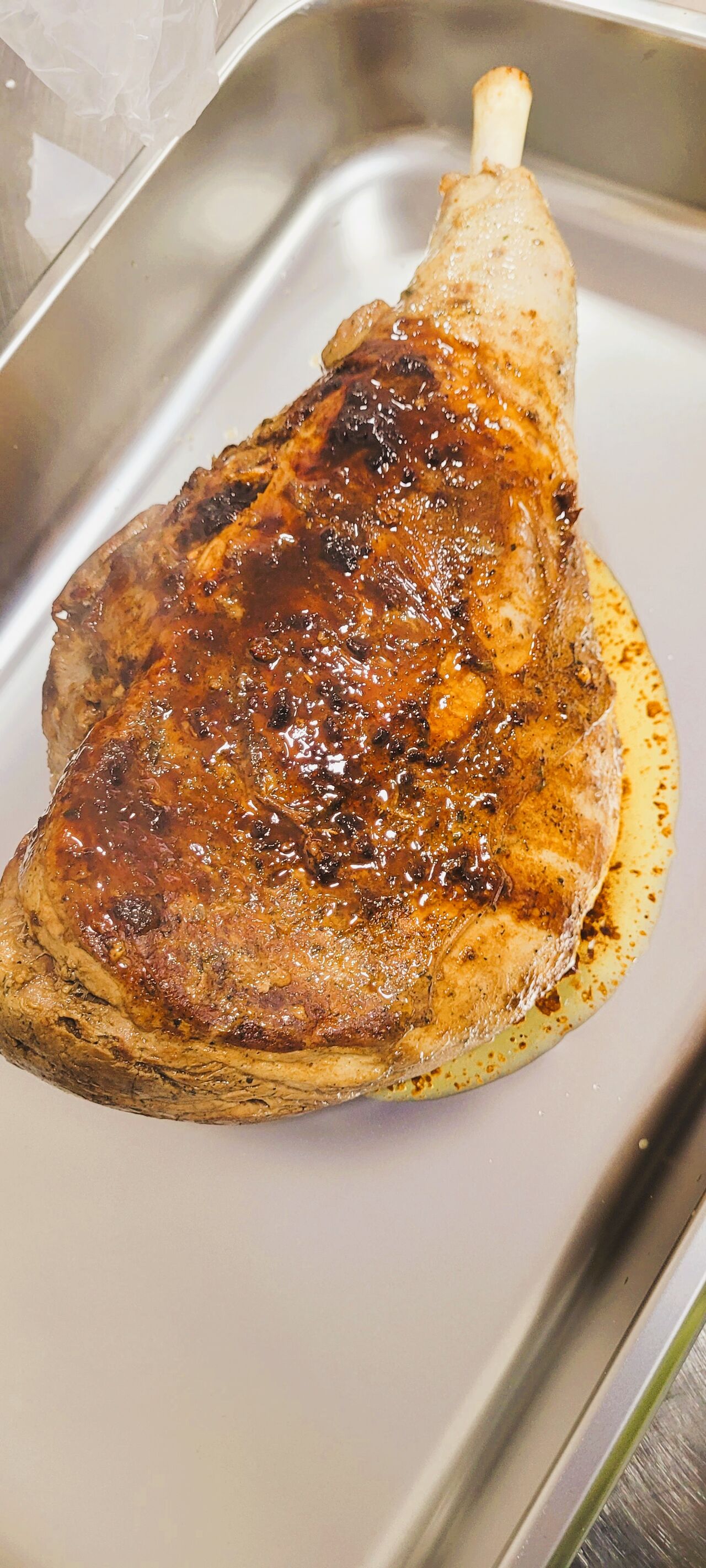 Gigot d'agneau au doré au four 