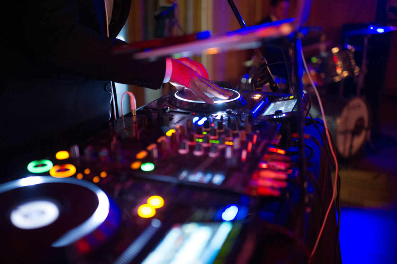 DJ- EVENEMENT - MUSIQUE -