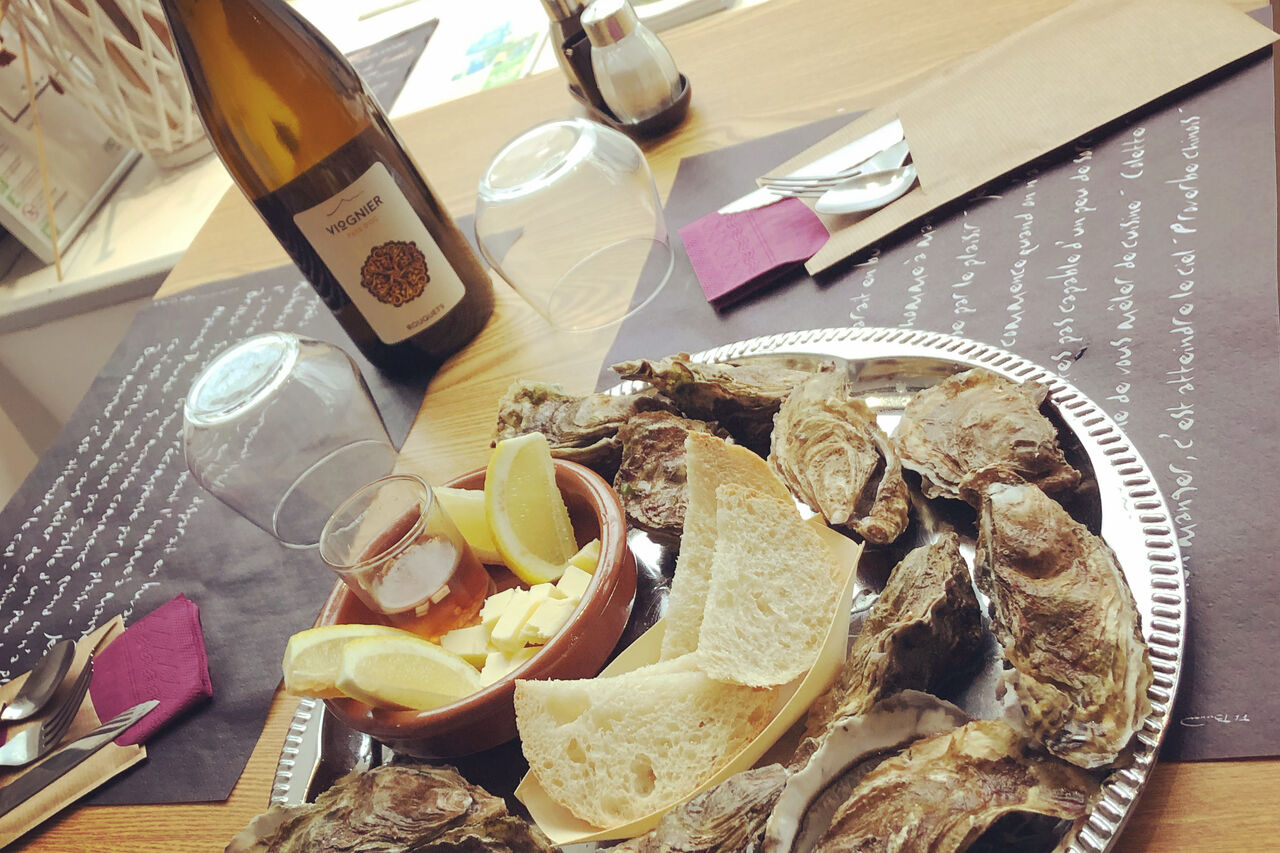 Spécialité poisson et huitres