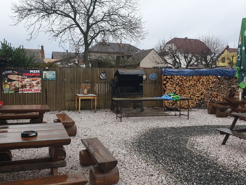 Venkovní posezení- grill
