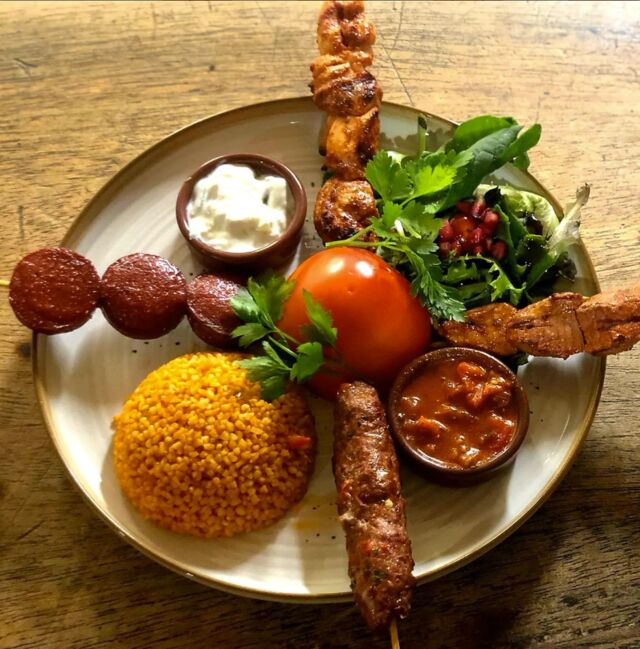 Grillades cuites au feu de bois