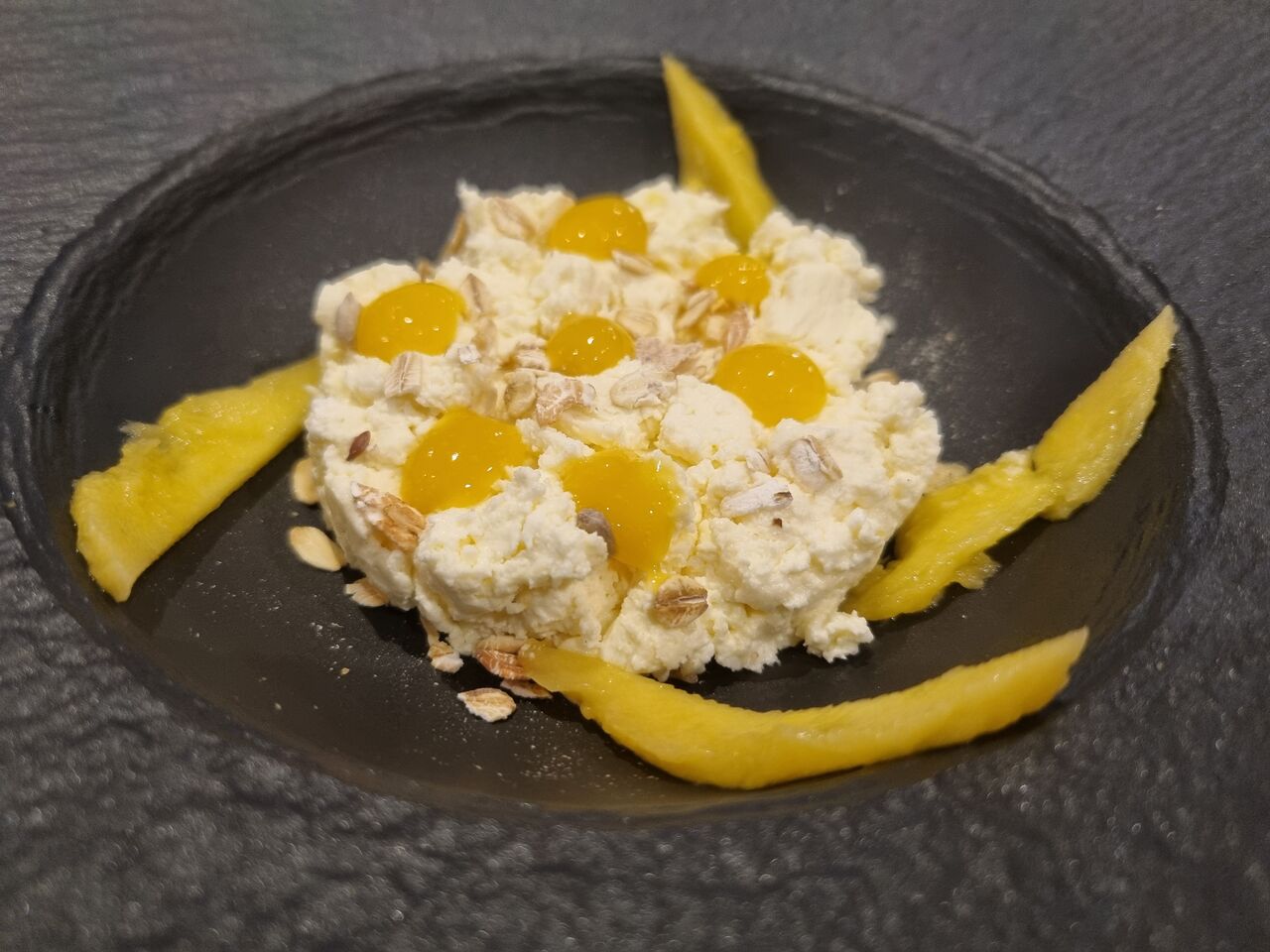 Mel i mato à la mangue 