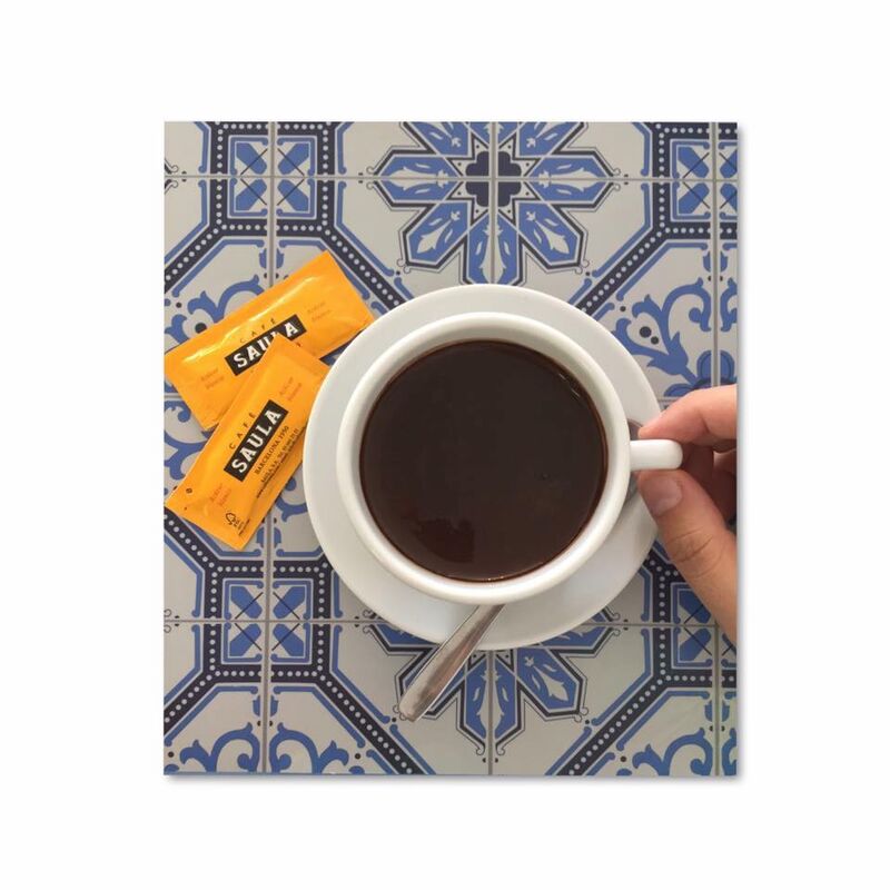 Nuestro chocolate esta elaborado con cacao puro, para que la mezcla entre espesor y sabor sea perfecta.