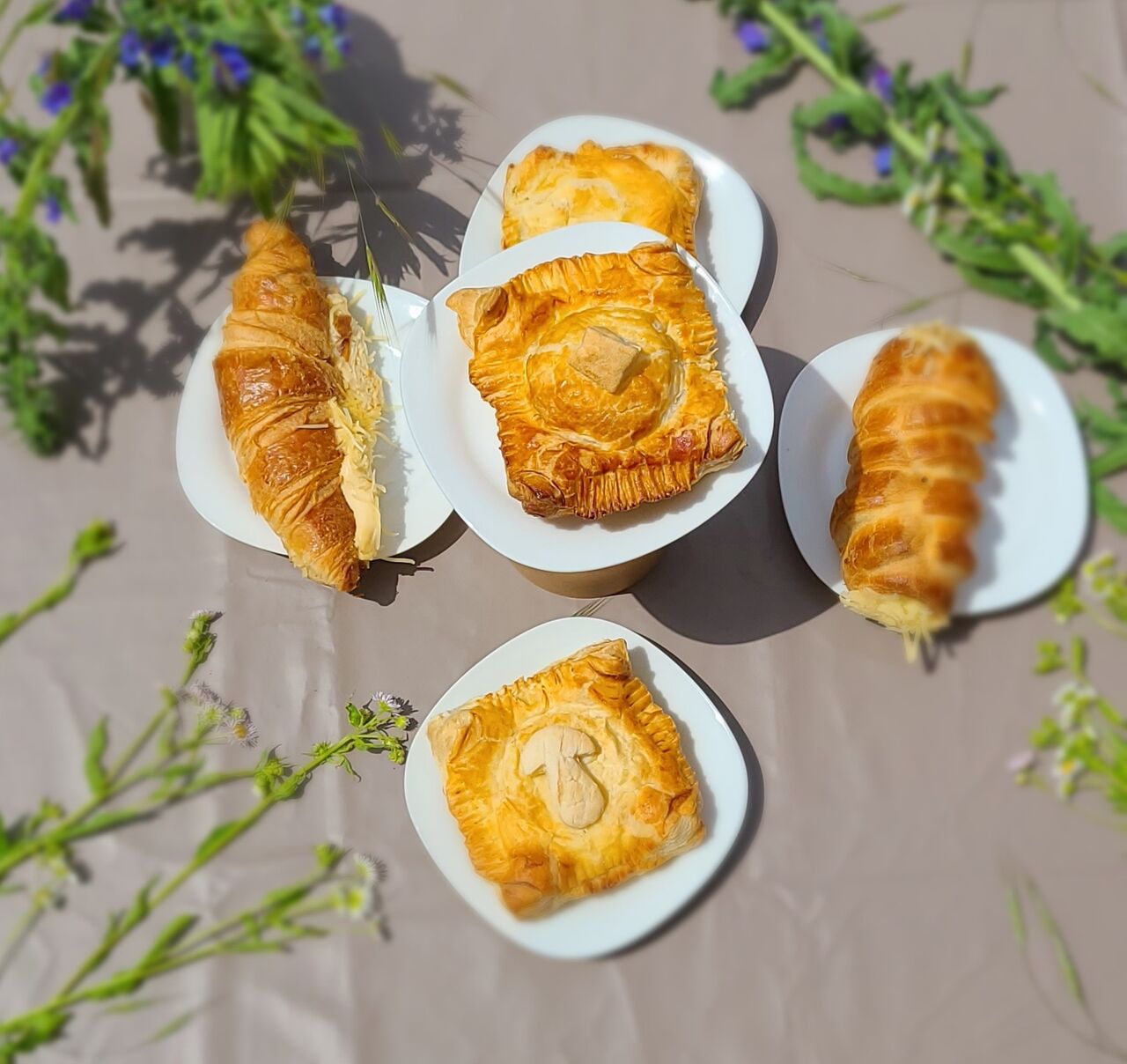 Feuilletés Jambon, champignon, fromage et fruits de mer