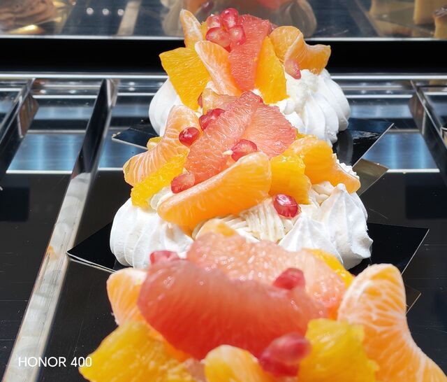 LA PAVLOVA AUX FRUITS DE SAISON 