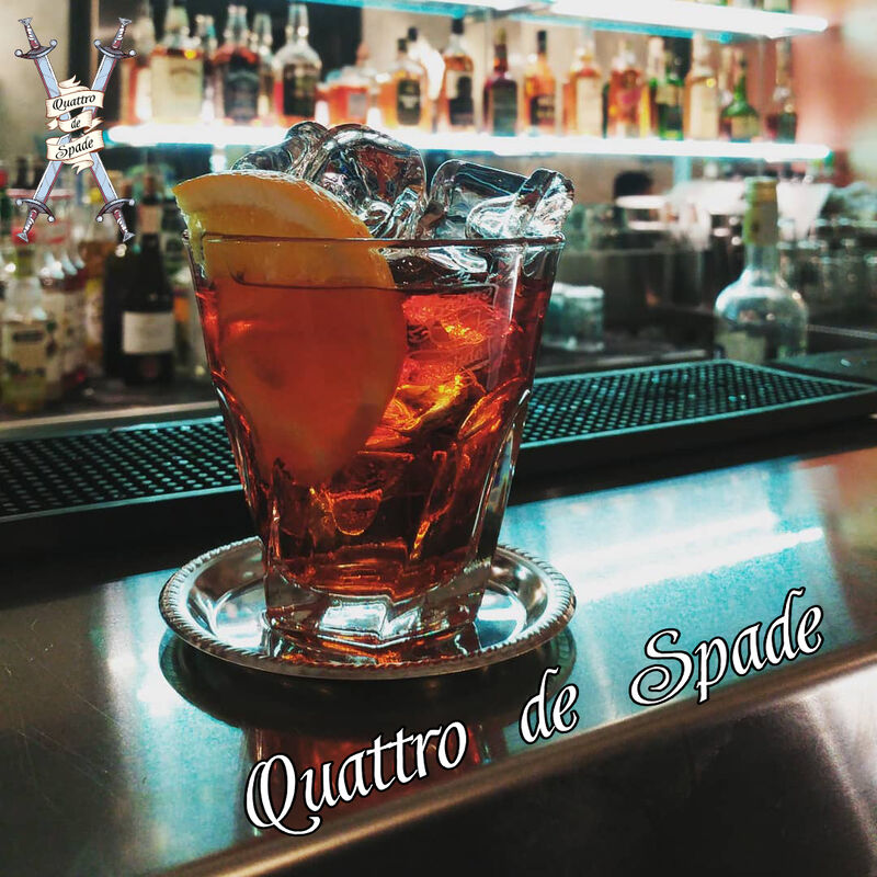 100th of Negroni Cocktail! Non l'abbiamo certo inventato noi, è vero, ma chissà che l'allievo non superi il maestro...
