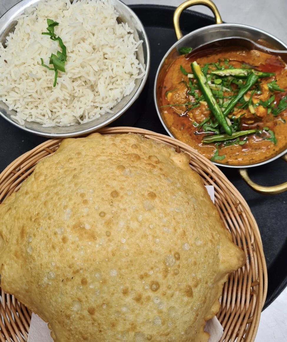 Chicken curry ?bhatura ? #Mann-o-salwa Pakistanishe restaurant Berlin