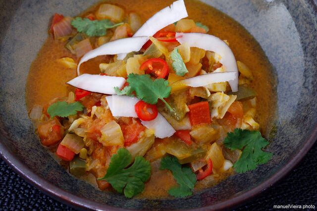 Lombinhos de Pescada com Molho de Moqueca
