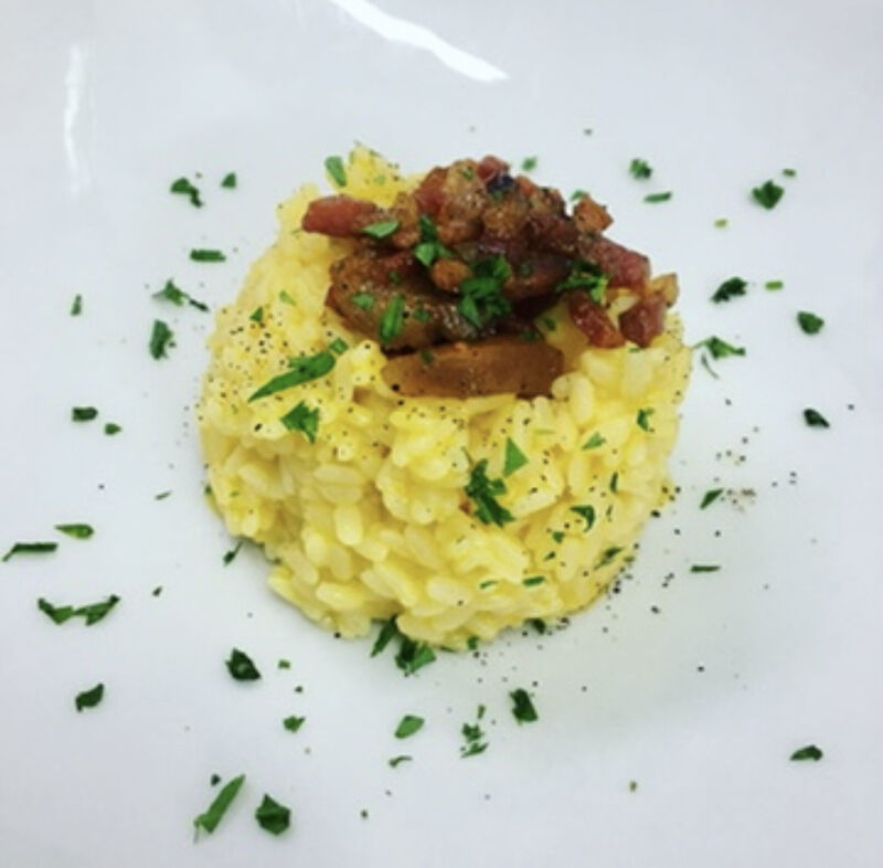 Risotto allo zafferano con guanciale croccante 