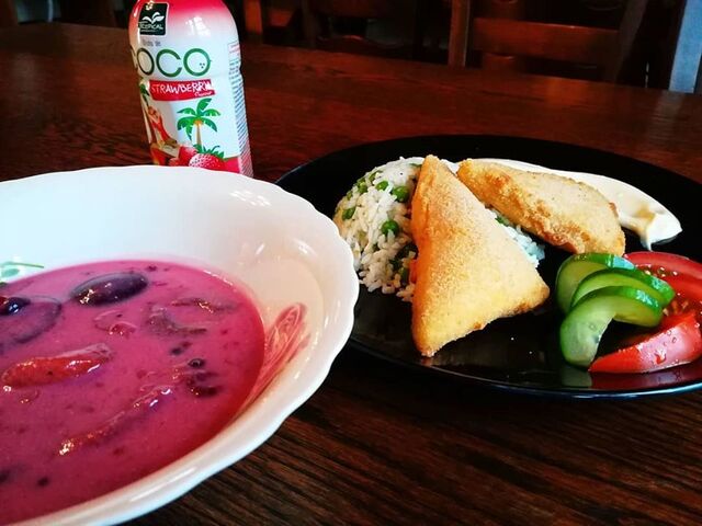 Ízelítő menüinkből...
Gyümölcsleves és rántott sajt rizi-bizivel