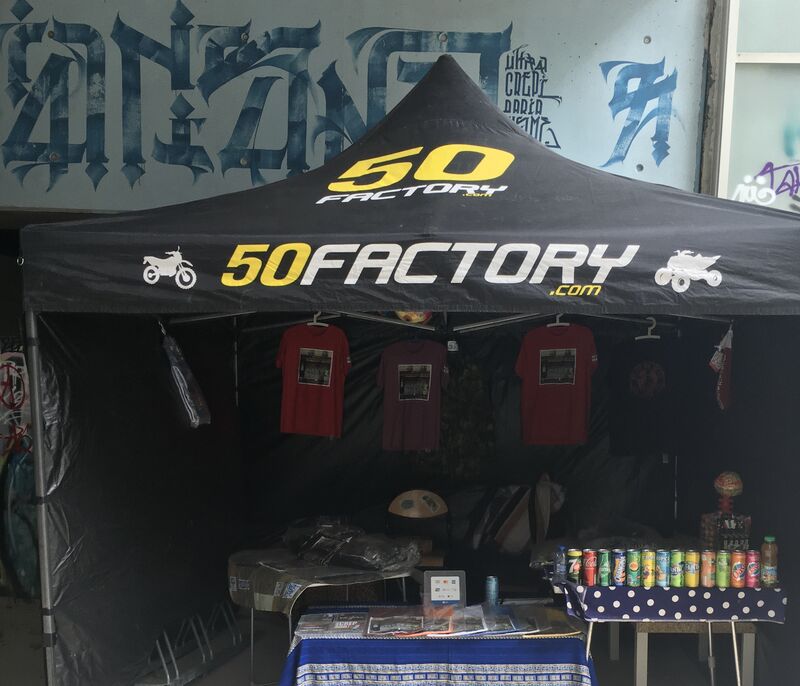 Textile Scred Connexion, boissons soft et alcoolisées