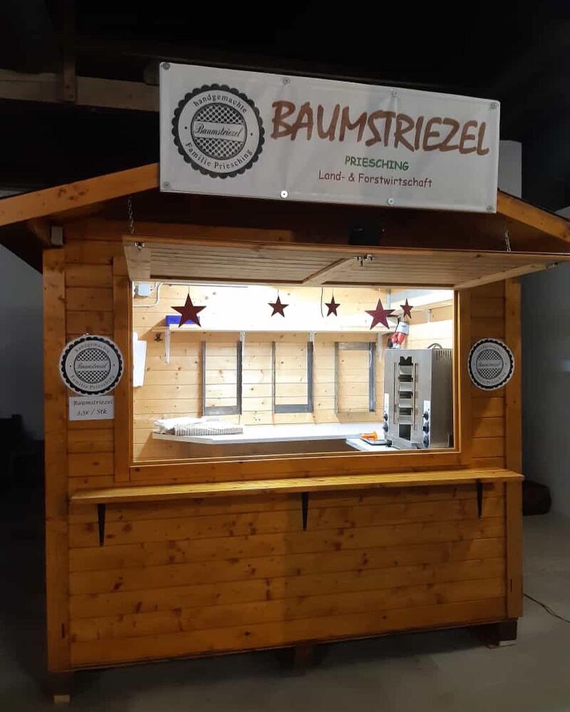 Unsere Baumstriezelhütte