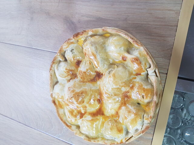 Tarta casera de peras y chocolate